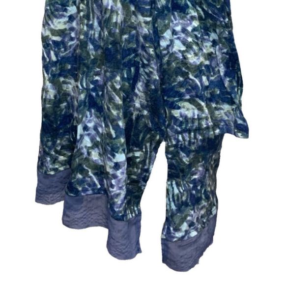 SIMPLY VERA TOP | ABSTRACT BLUE, BLACK, WHITE | RAW EDGE | CREW NECK | XL - Picture 3 of 8